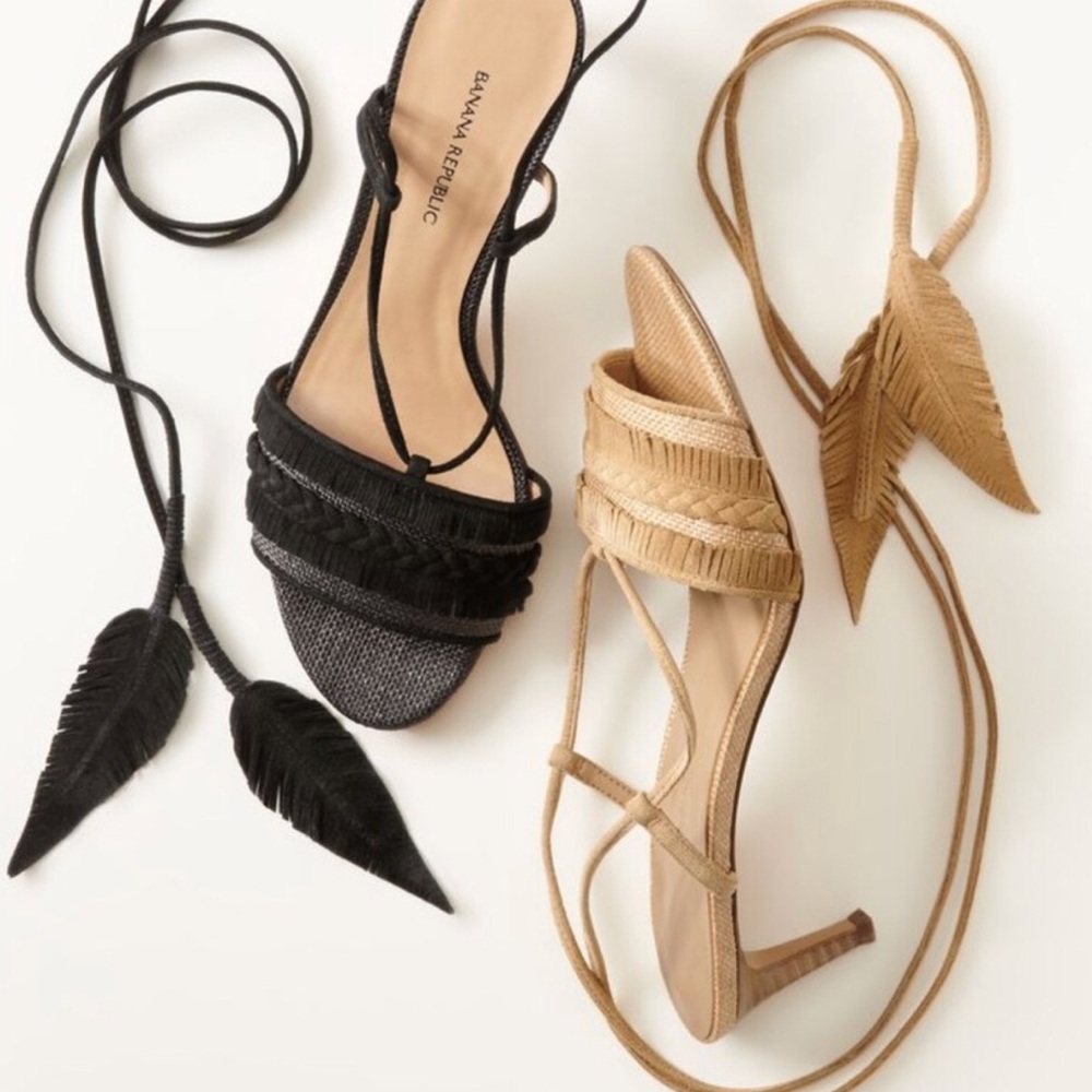 NWT Nude Cream Khaki Lace Up Sandal Heels